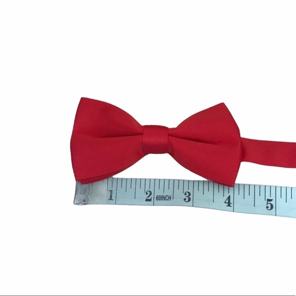Wirarpa Classic Red Pre Tied Bow Tie - Picture 5 of 7